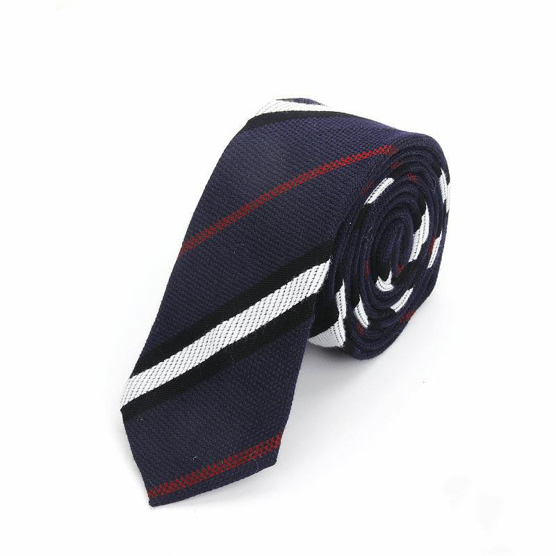 Men's tie with floret pattern