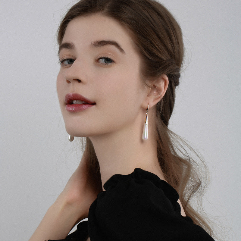 Retro Imitation Pearl Simple And Exaggerated Generous Earrings
