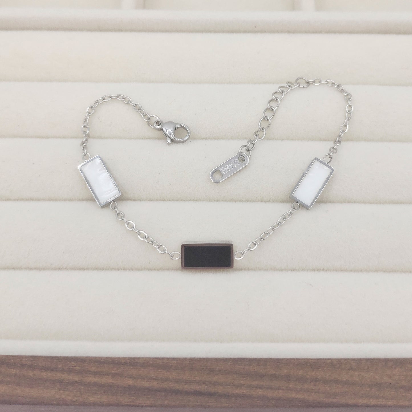 Micro Inlaid Zircon Jewelry Ornament Geometric Shape