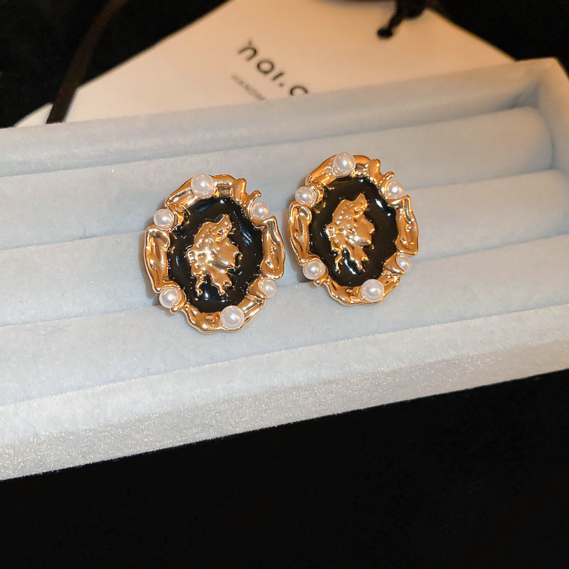 Black Series Retro Affordable Luxury High-grade Heavy Industry Earrings