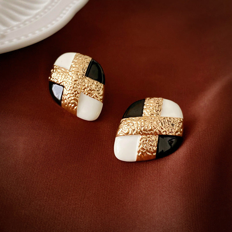 Black Series Retro Affordable Luxury High-grade Heavy Industry Earrings
