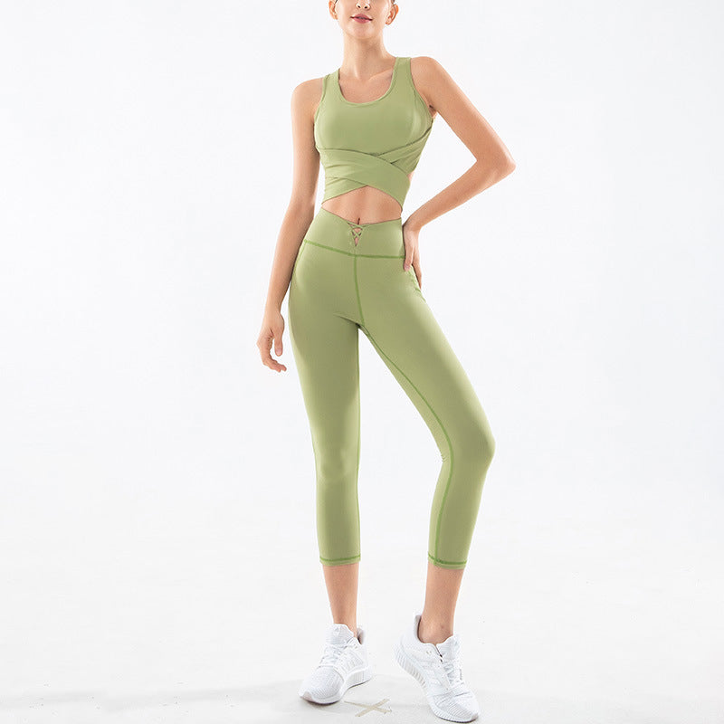 Two-piece yoga clothing suit