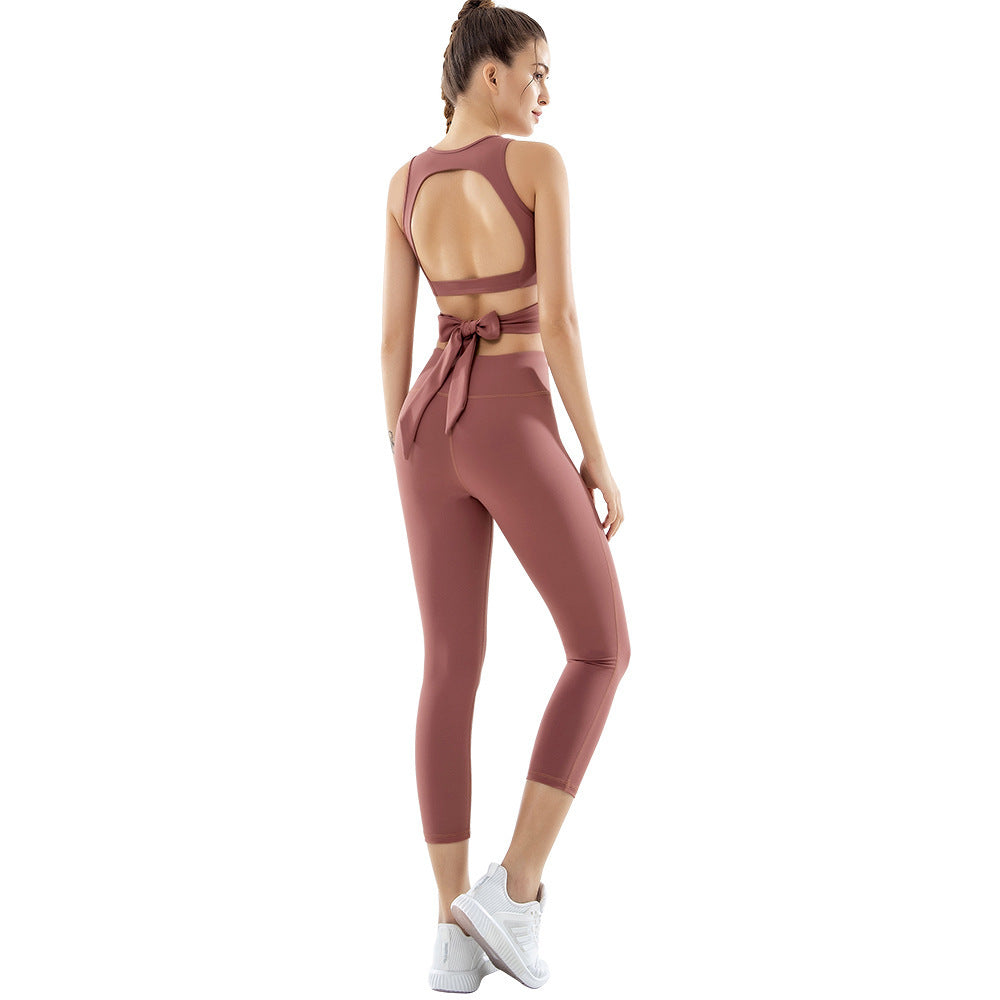 Two-piece yoga clothing suit