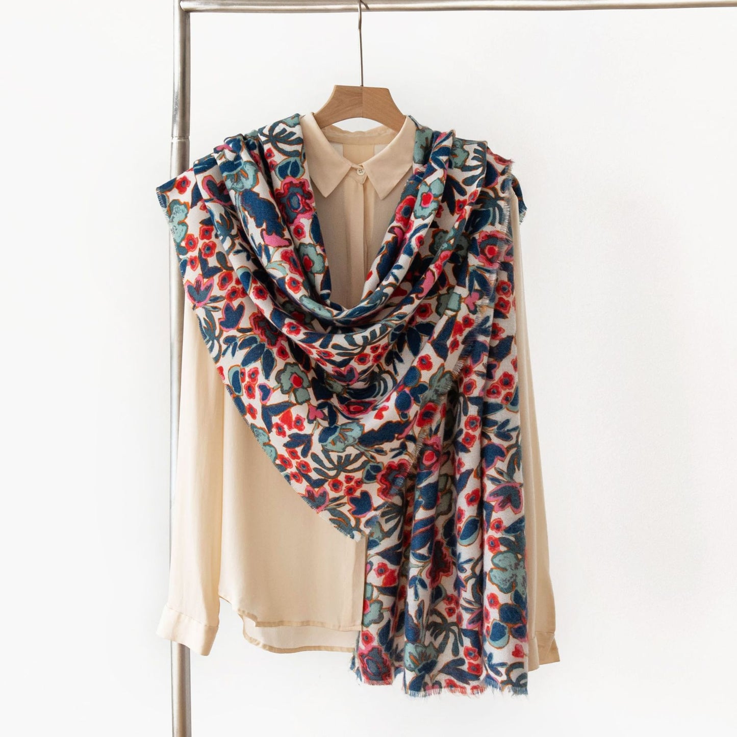 Cross-border New Arrival Printed Cashmere-like Texture Commuter's All-matching Warm Scarf Shawl
