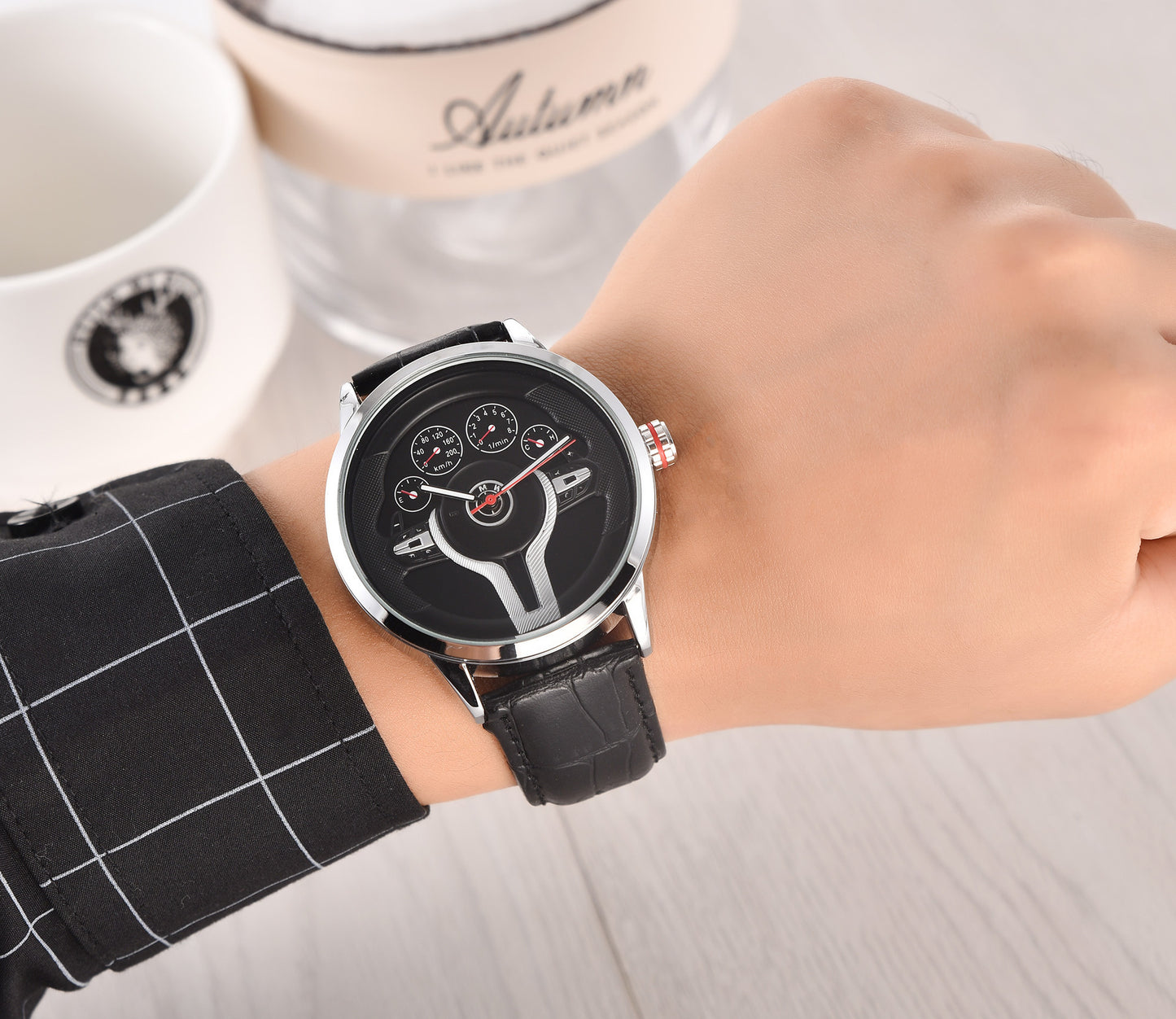 Men's belt quartz watch