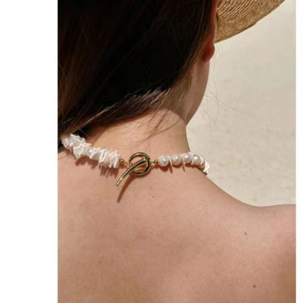 White Shell Holiday Original Niche Beaded Design Simple Necklace