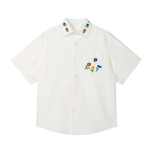 White Background Embroidered Handsome Short Sleeve Shirt