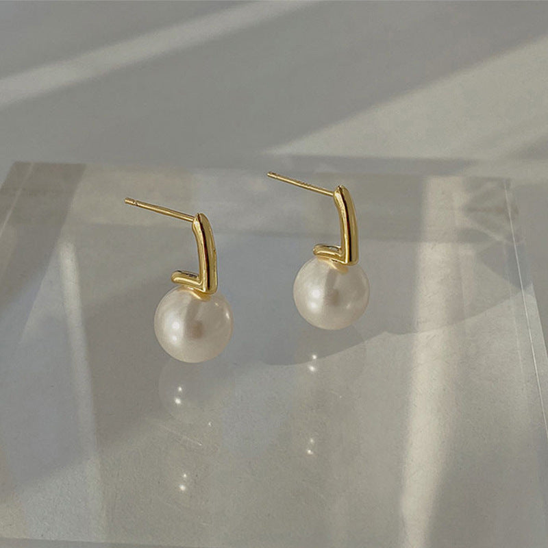 Women's Pearl Metal Stud Earrings
