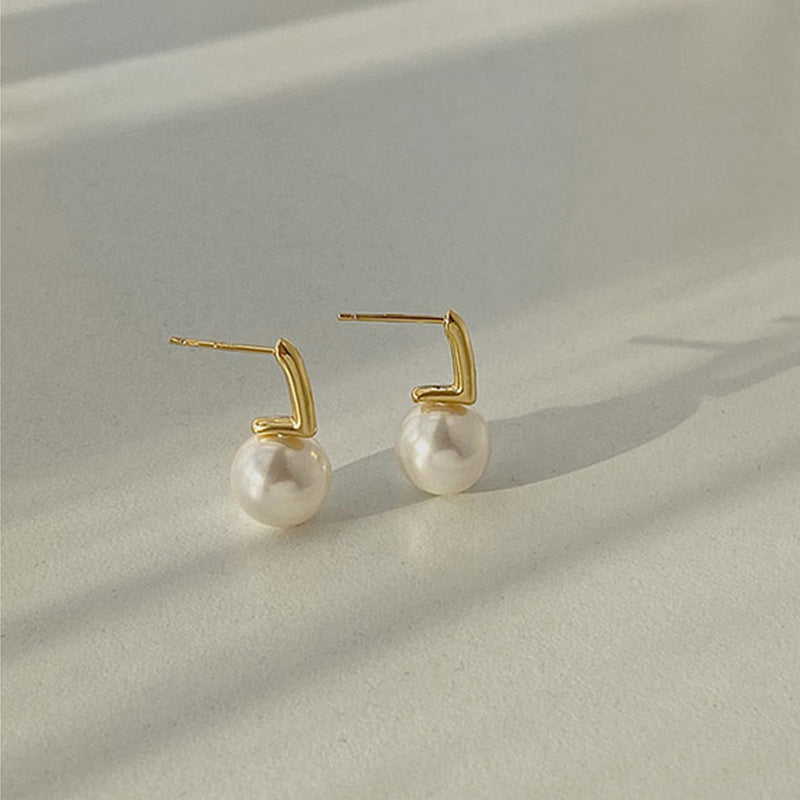 Women's Pearl Metal Stud Earrings