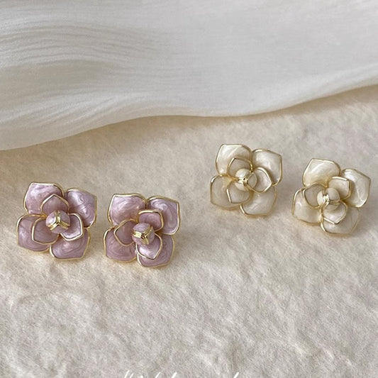 Flower Pearl Stud Earrings Women