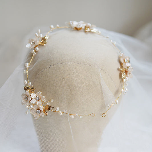 Fashionable Handmade Freshwater Hair Accessories