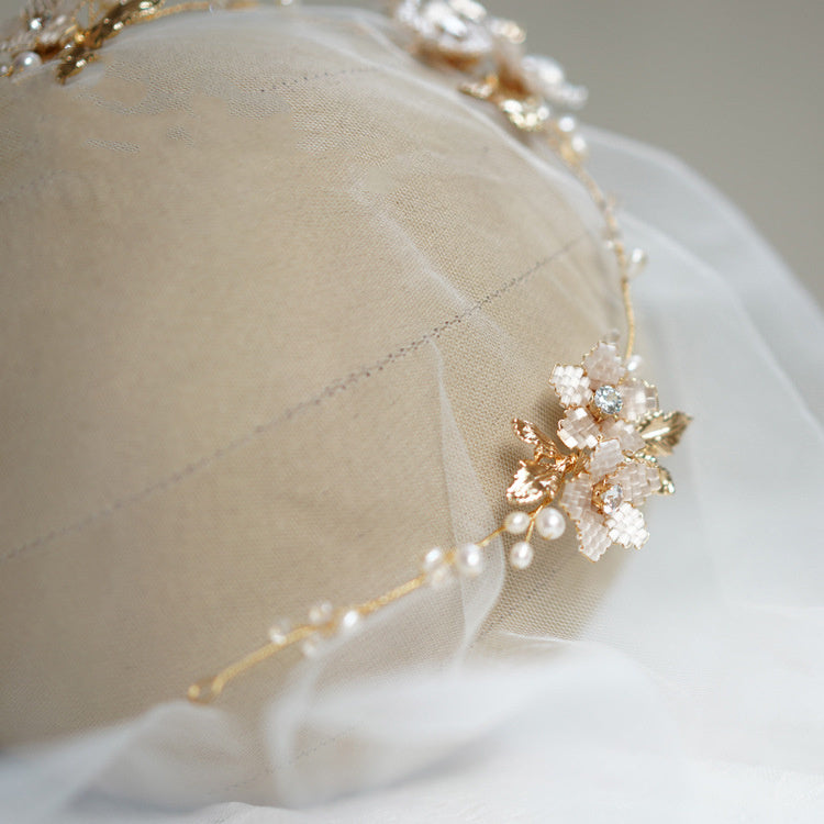 Fashionable Handmade Freshwater Hair Accessories