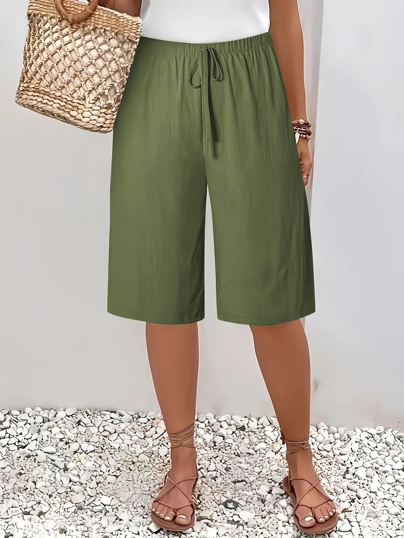 Women's Casual Fashion Solid Color Cropped Pants